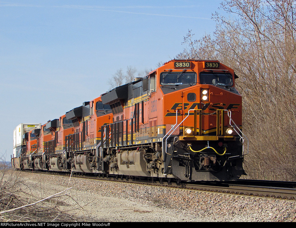 BNSF 3830